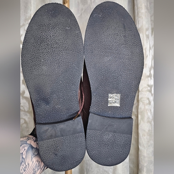 Suede Brown Semi-dress shoes - Picture 7 of 7